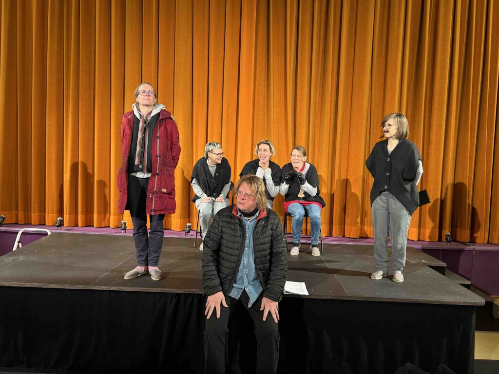 Der Process Bühnenprobe Tragaudion